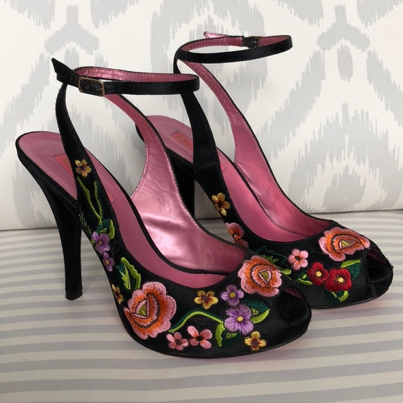 betsey johnson flower heels
